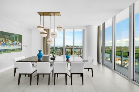Copropriété à louer à Sunny Isles Beach, Floride: 5 chambres, 476.31 m2 № 2361817 - photo 11