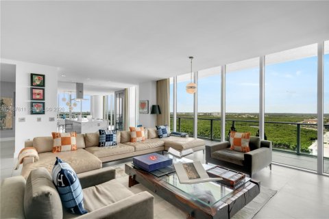 Condo à Sunny Isles Beach, Floride, 5 chambres  № 2361817