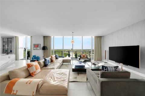 Copropriété à louer à Sunny Isles Beach, Floride: 5 chambres, 476.31 m2 № 2361817 - photo 2