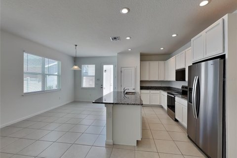 Adosado en alquiler en Winter Garden, Florida, 3 dormitorios, 189.15 m2 № 1903368 - foto 3