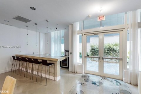 Condominio en venta en Miami, Florida, 1 dormitorio, 63.64 m2 № 1452214 - foto 11
