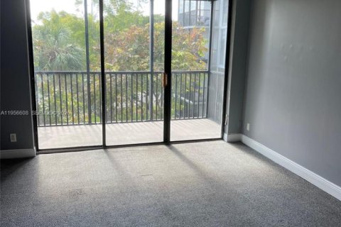 Condo in Aventura, Florida, 2 bedrooms  № 2010514 - photo 6