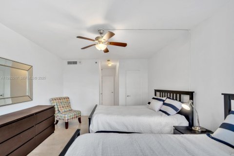 Copropriété à vendre à Miami Beach, Floride: 1 chambre, 80.36 m2 № 2047017 - photo 9