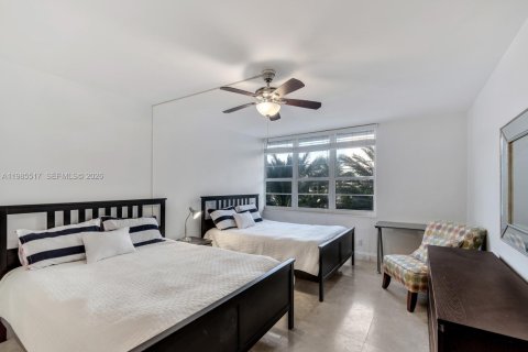 Copropriété à vendre à Miami Beach, Floride: 1 chambre, 80.36 m2 № 2047017 - photo 10
