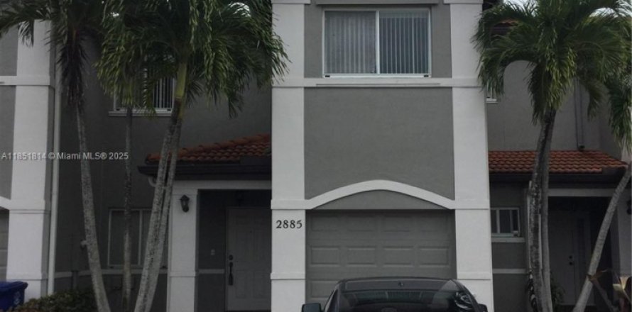 Touwnhouse à Miramar, Floride 3 chambres, 141.03 m2 № 1961948