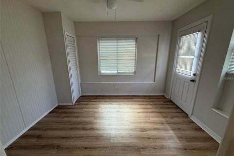 House in Bradenton, Florida 2 bedrooms, 94.57 sq.m. № 2237959 - photo 10