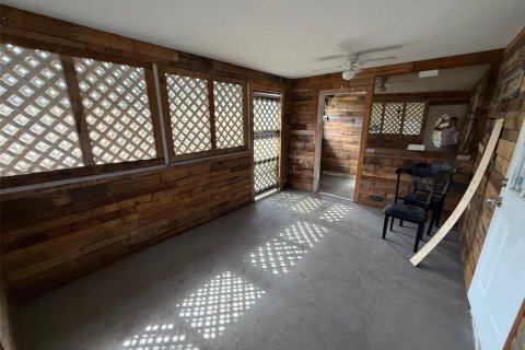 House in Bradenton, Florida 2 bedrooms, 94.57 sq.m. № 2237959 - photo 12