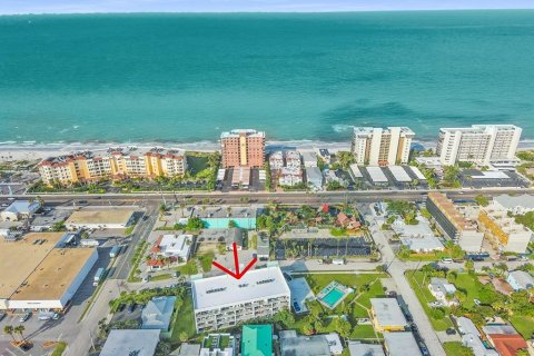 Condo in Madeira Beach, Florida, 3 bedrooms  № 2214991 - photo 3