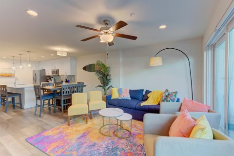 Condo in Madeira Beach, Florida, 3 bedrooms  № 2214991 - photo 8