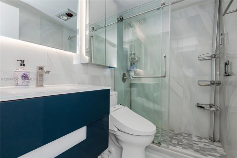 Copropriété à louer à Hallandale Beach, Floride: 1 chambre, 80.82 m2 № 2386987 - photo 18