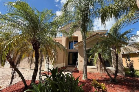 Villa ou maison à Kissimmee, Floride 5 chambres, 339.19 m2 № 2318533