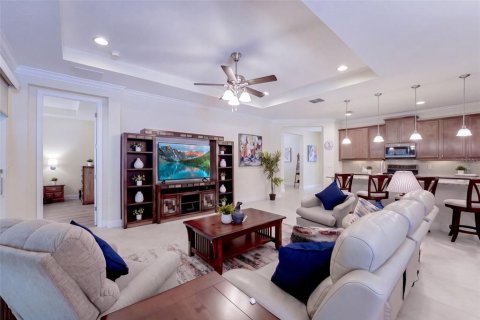 Villa ou maison à vendre à DeLand, Floride: 2 chambres, 179.49 m2 № 2418690 - photo 12
