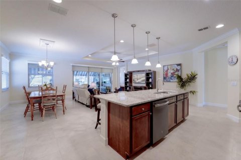 Villa ou maison à vendre à DeLand, Floride: 2 chambres, 179.49 m2 № 2418690 - photo 8