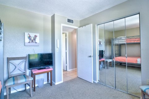 Condo in Clearwater, Florida, 3 bedrooms  № 1908399 - photo 23