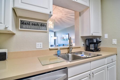 Condo in Clearwater, Florida, 3 bedrooms  № 1908399 - photo 15