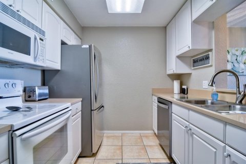 Condo in Clearwater, Florida, 3 bedrooms  № 1908399 - photo 13