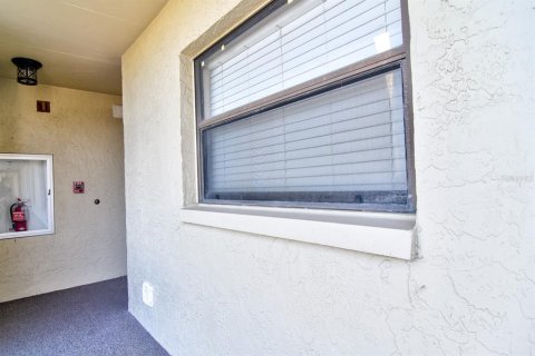 Condo in Clearwater, Florida, 3 bedrooms  № 1908399 - photo 5
