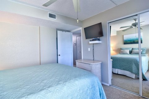Condo in Clearwater, Florida, 3 bedrooms  № 1908399 - photo 26