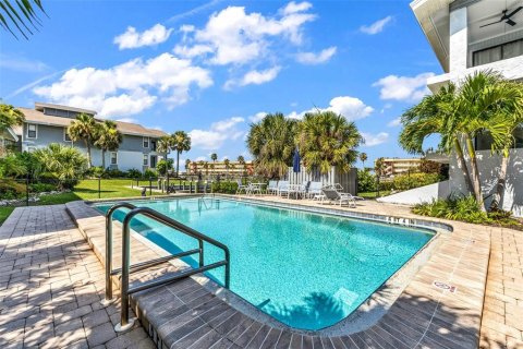 Copropriété à vendre à Sarasota, Floride: 2 chambres, 116.22 m2 № 2223660 - photo 28