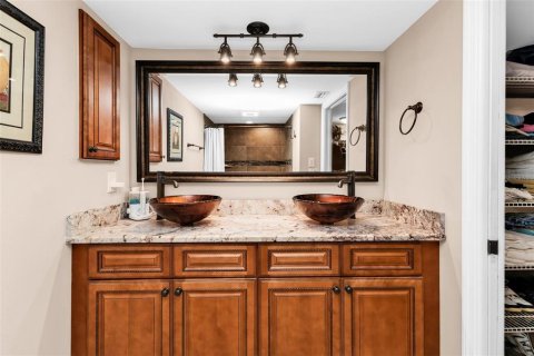 Copropriété à vendre à Sarasota, Floride: 2 chambres, 116.22 m2 № 2223660 - photo 19