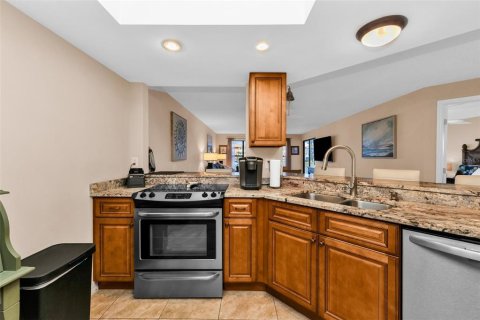 Copropriété à vendre à Sarasota, Floride: 2 chambres, 116.22 m2 № 2223660 - photo 7