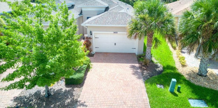 Casa en Poinciana, Florida 2 dormitorios, 139.26 m2 № 1824382