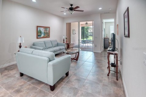 Villa ou maison à vendre à Poinciana, Floride: 2 chambres, 139.26 m2 № 1824382 - photo 9