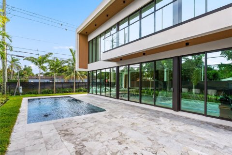House in Miami, Florida 4 bedrooms, 331.01 sq.m. № 2038728 - photo 24