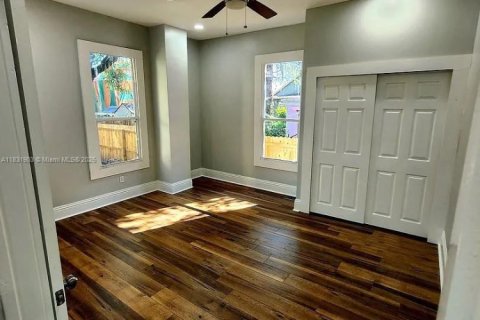House in Jacksonville, Florida 4 bedrooms, 188.03 sq.m. № 1814709 - photo 10