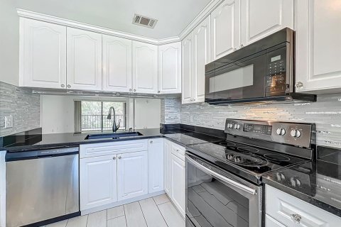 Copropriété à vendre à Orlando, Floride: 2 chambres, 84.91 m2 № 1823251 - photo 9
