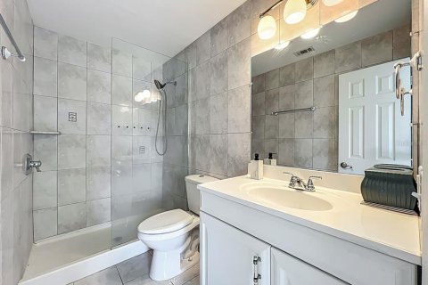 Copropriété à vendre à Orlando, Floride: 2 chambres, 84.91 m2 № 1823251 - photo 28