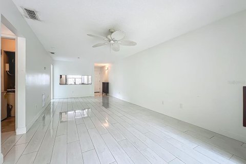 Copropriété à vendre à Orlando, Floride: 2 chambres, 84.91 m2 № 1823251 - photo 17