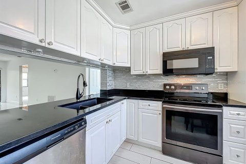Copropriété à vendre à Orlando, Floride: 2 chambres, 84.91 m2 № 1823251 - photo 5