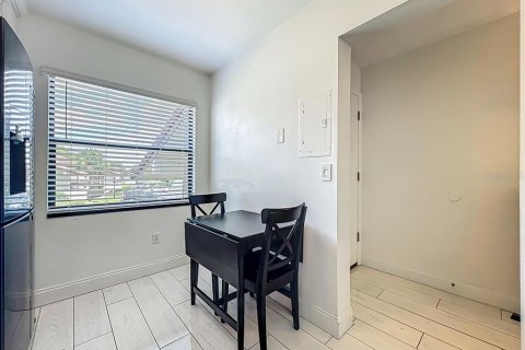 Copropriété à vendre à Orlando, Floride: 2 chambres, 84.91 m2 № 1823251 - photo 8