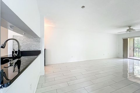 Copropriété à vendre à Orlando, Floride: 2 chambres, 84.91 m2 № 1823251 - photo 11