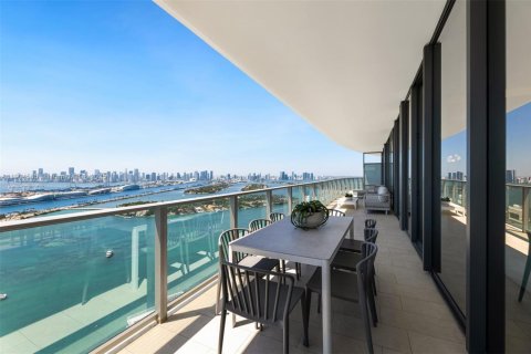 Снять в аренду кондоминиум в Майами-Бич, Флорида 3 спальни, 272.2м2, № 1955108 - фото 26