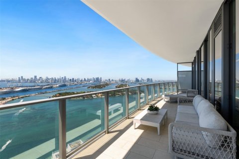 Снять в аренду кондоминиум в Майами-Бич, Флорида 3 спальни, 272.2м2, № 1955108 - фото 22