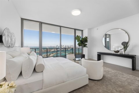 Снять в аренду кондоминиум в Майами-Бич, Флорида 3 спальни, 272.2м2, № 1955108 - фото 9