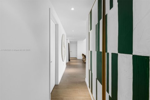 Снять в аренду кондоминиум в Майами-Бич, Флорида 3 спальни, 272.2м2, № 1955108 - фото 14