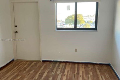 Copropriété à louer à Hialeah, Floride: 2 chambres, 74.32 m2 № 2025823 - photo 24