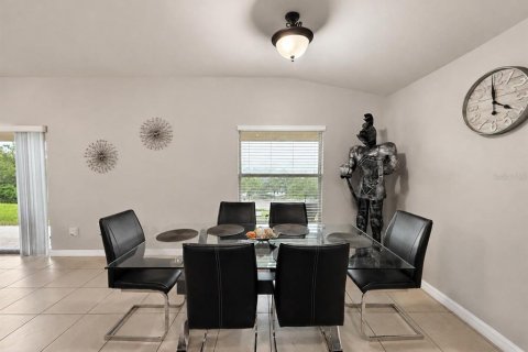 Купить виллу или дом в Клермон, Флорида 8 комнат, 147.99м2, № 2345106 - фото 23
