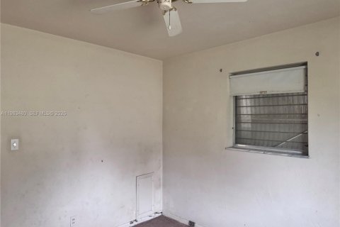 House in Port St. Lucie, Florida 2 bedrooms, 95.78 sq.m. № 2047359 - photo 17