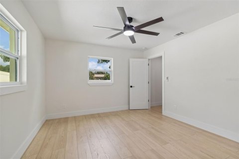 Villa ou maison à vendre à Saint Petersburg, Floride: 3 chambres, 187.11 m2 № 2266309 - photo 30