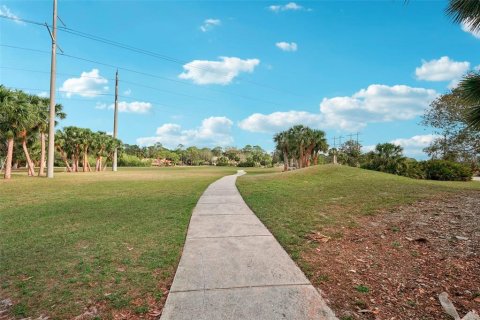 House in Sarasota, Florida 2 bedrooms, 107.77 sq.m. № 1528484 - photo 24