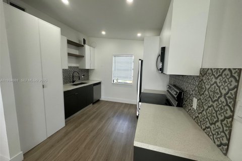 Villa ou maison à louer à West Park, Floride: 3 chambres, 103.68 m2 № 1993125 - photo 4