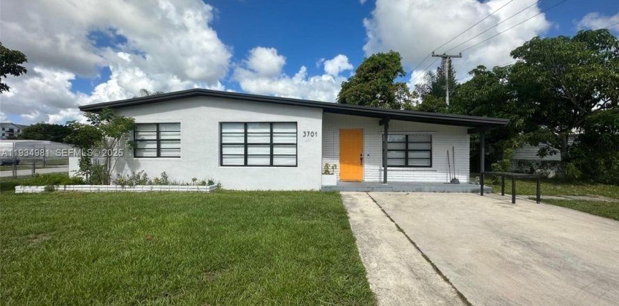 Villa ou maison à West Park, Floride 3 chambres, 103.68 m2 № 1993125