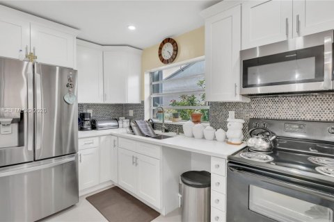 Villa ou maison à vendre à Davie, Floride: 3 chambres, 143.16 m2 № 2083459 - photo 14