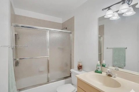 Villa ou maison à vendre à Davie, Floride: 3 chambres, 143.16 m2 № 2083459 - photo 26