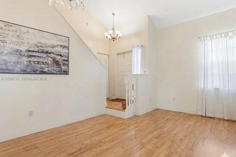 Villa ou maison à vendre à Davie, Floride: 3 chambres, 143.16 m2 № 2083459 - photo 10