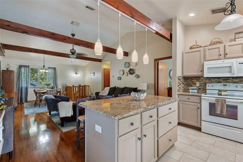 House in Palm Coast, Florida 3 bedrooms, 130.81 sq.m. № 2150651 - photo 8